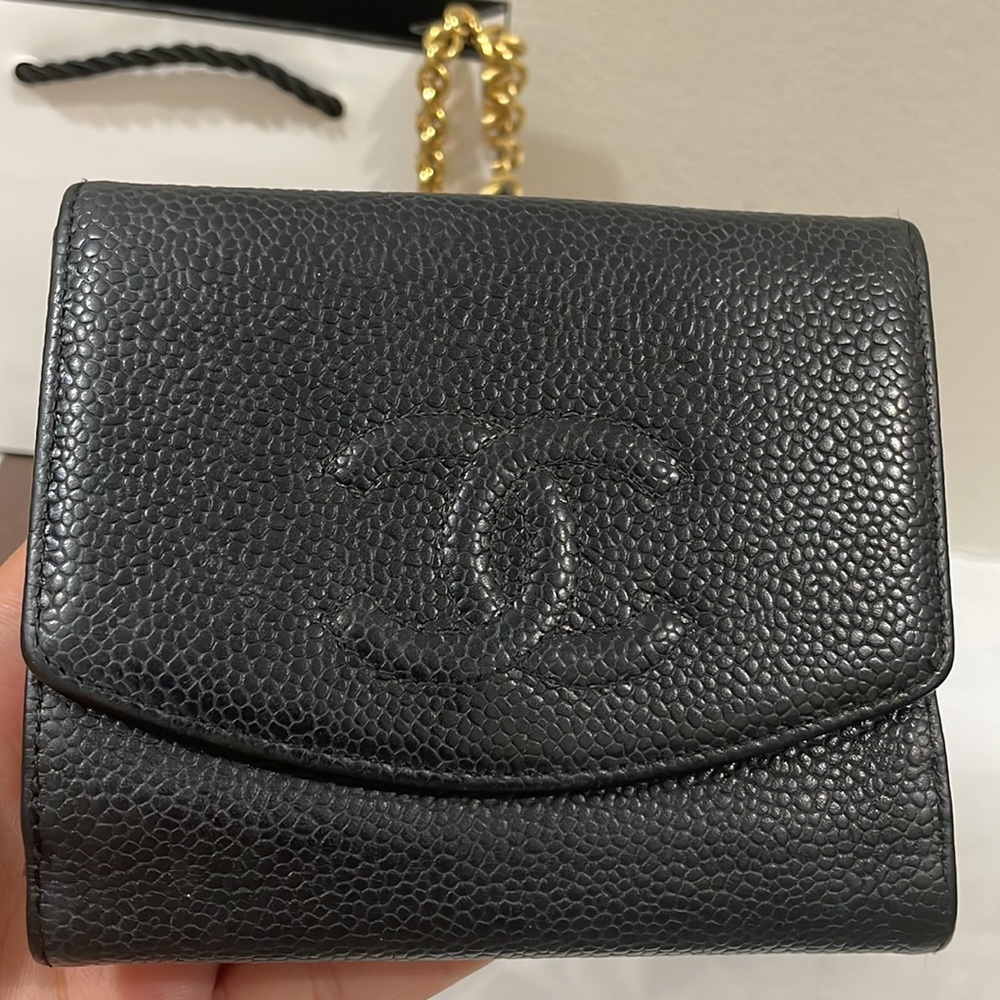 Soldā¼ļøš¤CHANEL Compact Wallet in Caviar Leatherš¤ - Picture 4 of 16